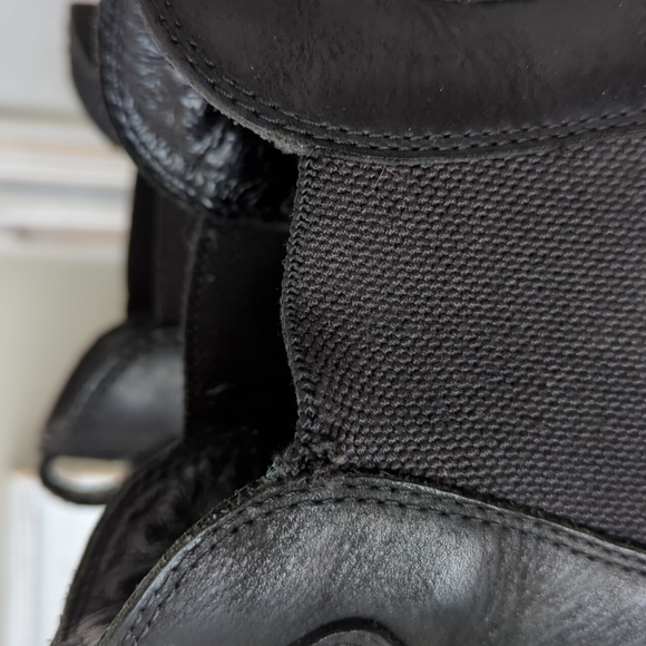 UGG Bonham Boots - Picture 7 of 8